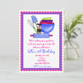 Küche, die Geburtstags-Einladungen kocht Einladung (Stehend Vorderseite)