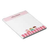 Kuchen und rosa Streifen Notizblock (angewinkelt)