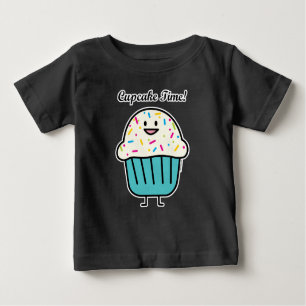 Kuchen-Zeit mit besprüht süßen Nachtischfondant Baby T-shirt
