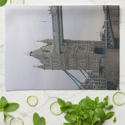 Küchenhandtuch mit Tower Bridge über der Themse Geschirrtuch (Gefaltet)
