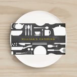 Küchenkollektion im Chalkboard Hintergrund Visitenkarte<br><div class="desc">Eine grafische Collage von Küchenartikeln wird zu einer auffälligen visuellen Identität auf einem Imitat-Chalkboard-Hintergrund. Die perfekte Visitenkarte für Restaurants,  Köche,  Catering,  Bäckereien,  etc. Dieses Design ist Teil einer Reihe von aufeinander abgestimmten Bürobedarf. Shop Matching Schreibwaren,  Labels und mehr in unserem Shop: zazzle.com/1201am. © 1201AM CREATIVE</div>