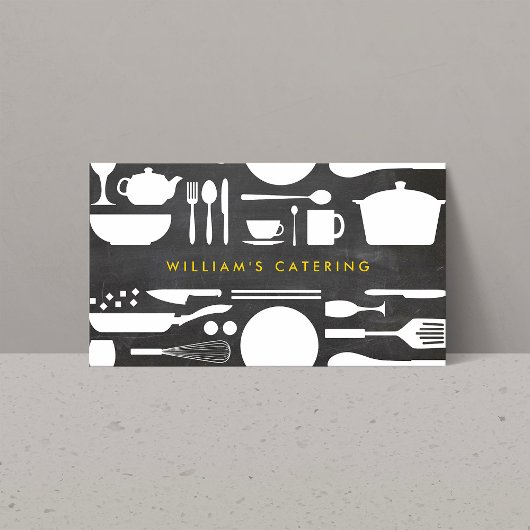 Küchenkollektion im Chalkboard Hintergrund Visitenkarte