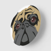 Kudlicher Mops Runde Wanduhr (Winkel)