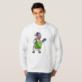 Kuh als Maler mit Farbe und Schürze T-Shirt (Vorne ganz)