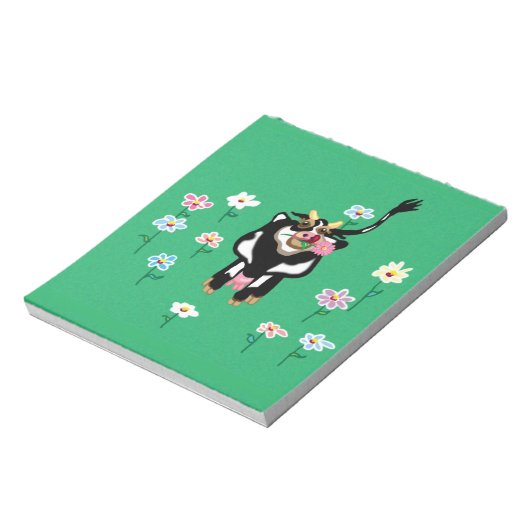 Kuh auf grünen Weiden mit Blume Notizblock (Rotiert)