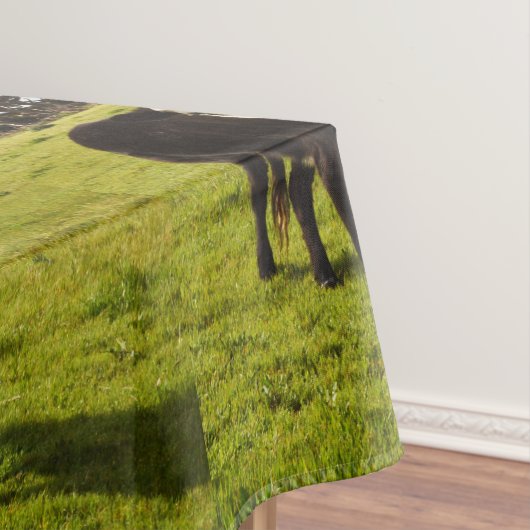 Kuh aus schwarzem Wolle mit weißem Gesicht, Tischdecke (Beispiel)