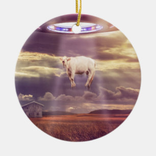 Kuh entführt durch Außerirdische-Fantasie-Kunst Keramikornament