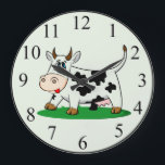 Kuh Große Wanduhr<br><div class="desc">Kuh Es ist an der Zeit, Ihre Lieblingskunst, Fotos und Texte mit einer benutzerdefinierten Rundwand von Zazzle zu zeigen. Erhältlich in zwei verschiedenen Größen, diese Wanduhren werden im AcryliPrint®HD Druckverfahren bedruckt, um die höchste Qualität für jedes Design zu garantieren. Bestelle diese individualisierbare runde Wanduhr für Deine Wände oder als tolles...</div>