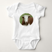 Kuh im Grass Cameo Baby Body Shirt (Vorderseite)
