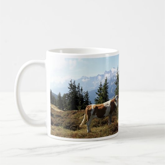 Kuh in den österreichischen Alpen Kaffeetasse (Links)