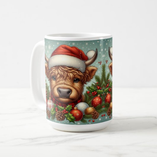 Kuh in Weihnachtsmannmütze umgeben von Weihnachtss Kaffeetasse (Vorderseite Links)