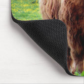 Kuh mit schöner Naturlandschaft der großen Hörner Mousepad (Ecke)