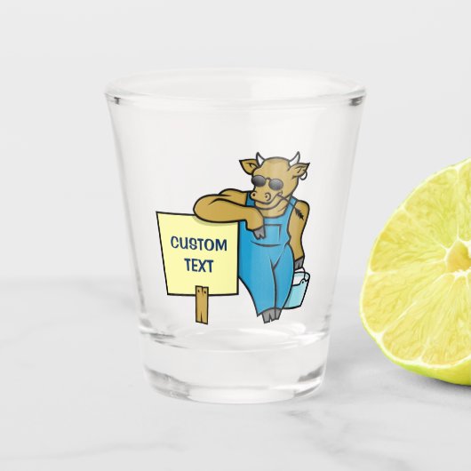 Kuh mit Zeichen Schnapsglas (Vorderseite)