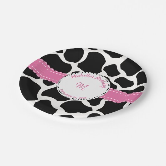 Kuh Print Pink Black Birthday Paper Plate Pappteller (Schrägansicht)