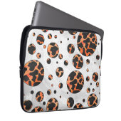 Kuh Schwarz und Orange Polka Dot Print Laptopschutzhülle (Vorne Rechts)