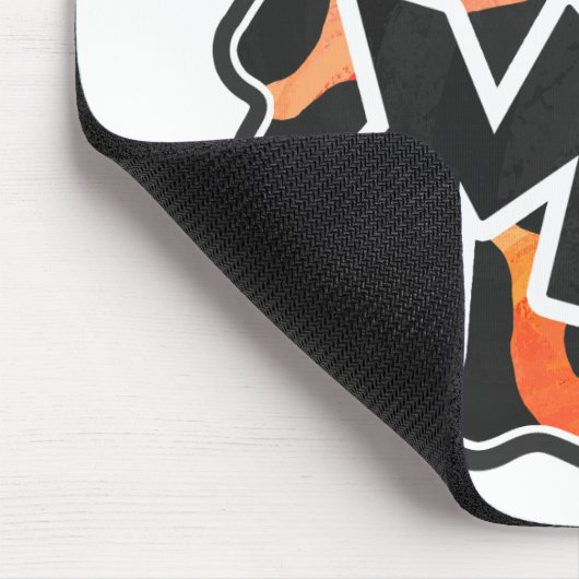 Kuh Schwarz und Orange Wild Me Mousepad (Ecke)