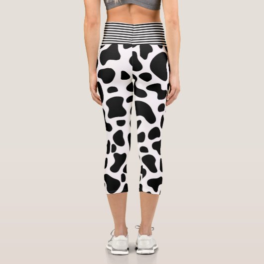 Kuh Schwarz-weiße Flecken Capri Leggings (Rückseite)