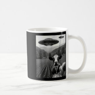 Kuh-Selfie mit Alien-UFO Lustiger Kuhbauer Männer Kaffeetasse