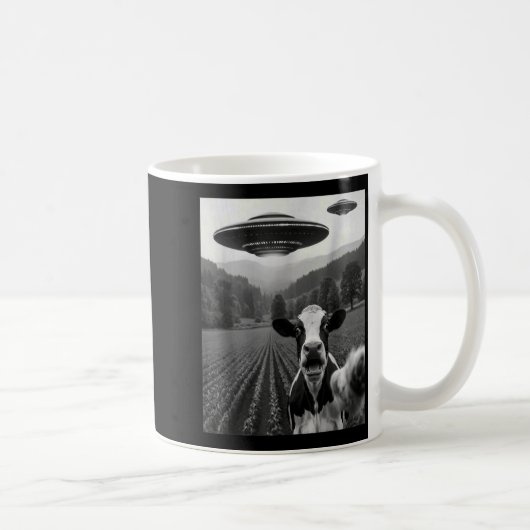 Kuh-Selfie mit Alien-UFO Lustiger Kuhbauer Männer Kaffeetasse (Rechts)