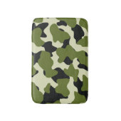 Kuh-Spots mit grüner Camouflage Badematte (Vorderseite Vertikal)
