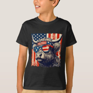 Kuh trägt amerikanische Flagge 4. Juli Farmer T-Shirt