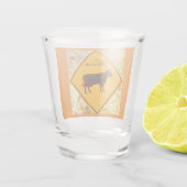 Kuh überquert Schild Thunder_Cove Schnapsglas (Rückseite)