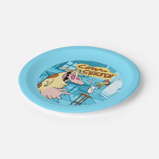 Kuh und Hühnchen lächelnd Grafik Pappteller (Schrägansicht)