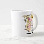 Kuh und Hühnchen mit grafischer Darstellung Jumbo-Tasse (Vorderseite Rechts)