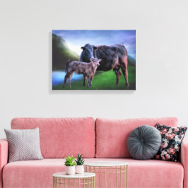 Kuh und Kalb am ruhigen See in den Hügeln von Roll Leinwanddruck