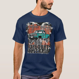 Kuhdruckwagen Dodging Potholen in meinem Sonnenbra T-Shirt