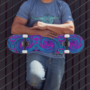 Kühl heißes Rosa, Lila und Blau abstrakt Retro Skateboard