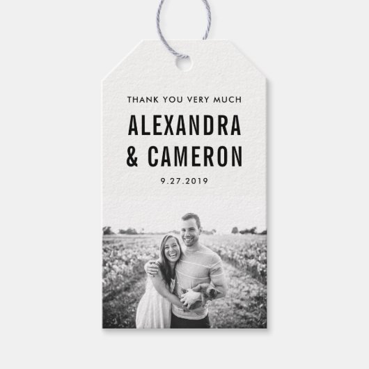 kühne Hochzeit | Schwarzer Text auf Weiß mit Foto Geschenkanhänger (Vorderseite)