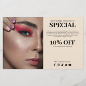 Kühne Minimalistische Boutique, Salon Foto Trio El Flyer (Hinten)