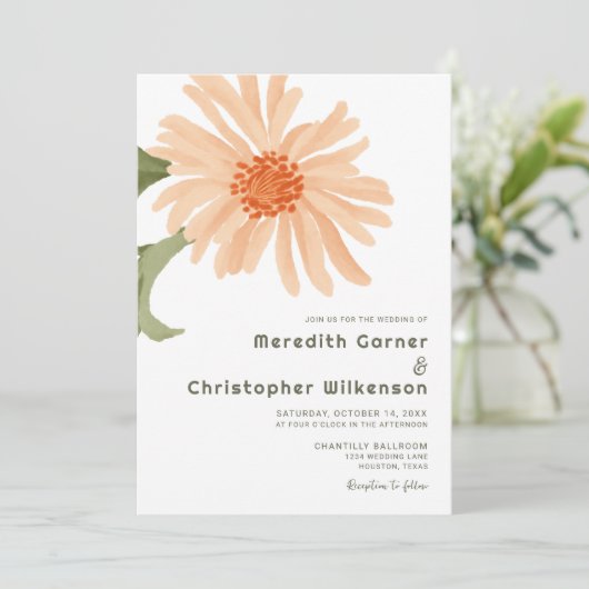 kühne moderne Peach Floral Wedding Einladung (Stehend Vorderseite)
