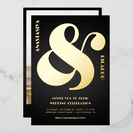 kühne, oversifizierte Ampersand Foto Black Wedding Folieneinladung (Vorderseite/Rückseite)