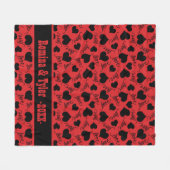 Kühne Red Valentine's mit schwarzem Herzmuster Fleecedecke (Vorderseite (Horizontal))