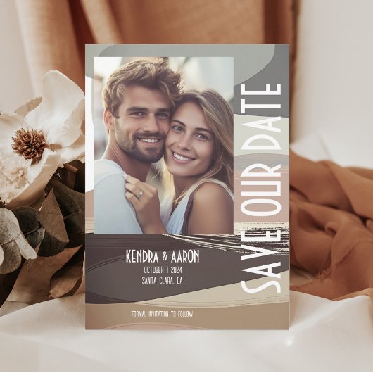 Kühne und Edgy Brown Olive Wedding Save the Date Einladung
