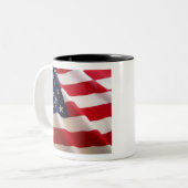Kühne US Flagge - Flaggenkunst der Staaten Zweifarbige Tasse (Vorderseite Links)
