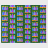 kühne Whimsical Hanukkah Menorah Kerzen auf Grün Geschenkpapier (Flach)