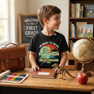 Kühner Dinosaurier T-Rex bereit, die 1. Klasse zu T-Shirt