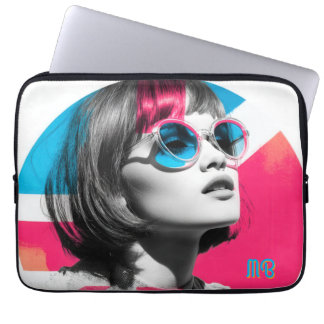 Kühnes Pop-Art-Style britisches Retro-Mädchen Laptopschutzhülle
