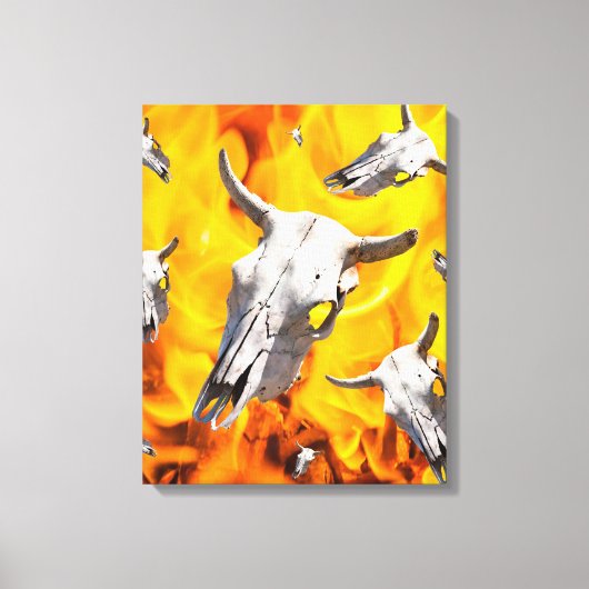 Kuhschädel und Feuer Leinwanddruck (Vorderseite)