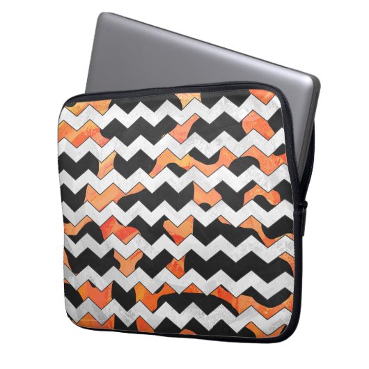 Kuhschwarz und orange Zickzack Laptopschutzhülle (Vorderseite Links)