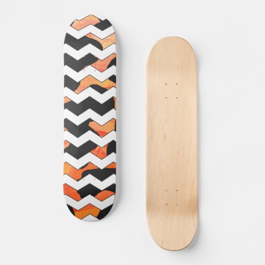 Kuhschwarz und orange Zickzack Skateboard (Vorderseite)