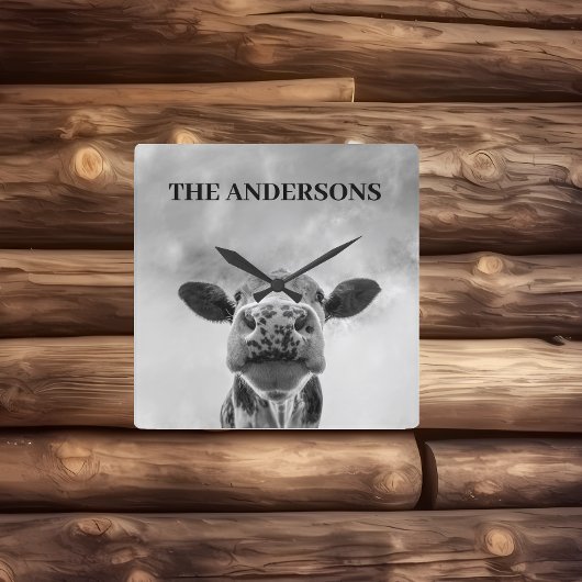 Kuhwolken-Schwarz-weiße Quadratzenuhr Quadratische Wanduhr