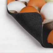 Küken in Eierkarton Mousepad (Ecke)