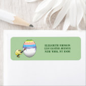 Küken malt ein schönes Osterei (Insitu)