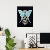 kull und Luna Moth — Memento Mori Impasto Poster (Heimbüro)