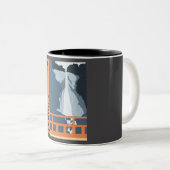 Kumano Kodo � Japan Zweifarbige Tasse (VorderseiteRechts)