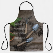 "KÜMMERN IST NURTURING FOR YOUNG SEEDLINGS"-Design Schürze (Vorderseite)